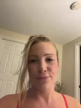 BellaBunny25 online show from 9, 8, 2026