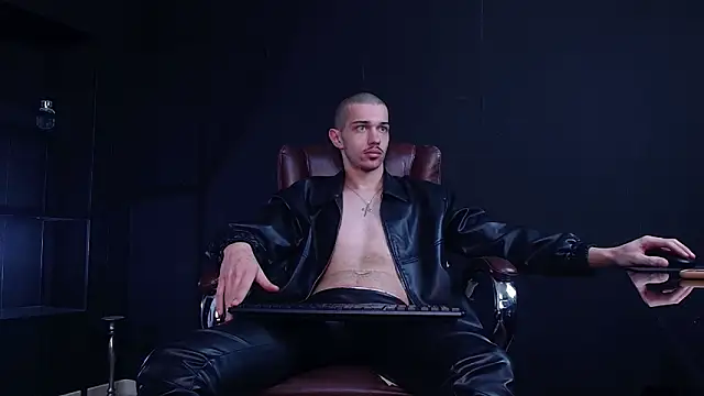 Snapshot of KaydenDrew chatting on 22, 12, 2025 KaydenDrew online show from 22, 12, 2025