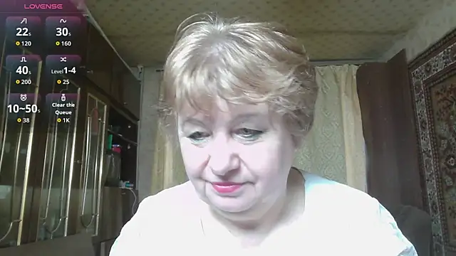Casey peach online show from 28, 3, 2026