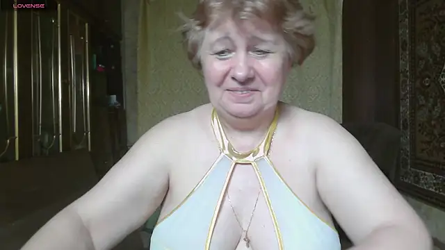 Snapshot of Casey_peach chatting on 12, 7, 2026 Casey peach online show from 12, 7, 2026
