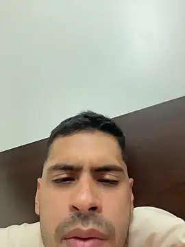 Snapshot of HotWhisper22 chatting on 20, 12, 2025 HotWhisper22 online show from 20, 12, 2025