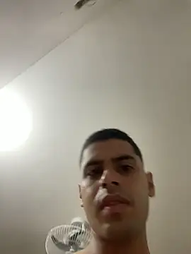 Snapshot of HotWhisper22 chatting on 1, 3, 2026 HotWhisper22 online show from 1, 3, 2026