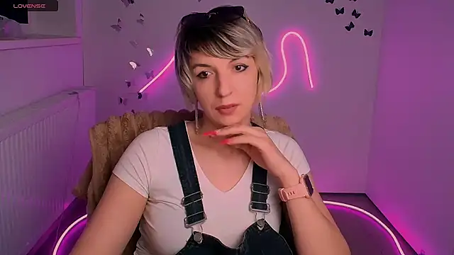 Lana Foxyy online show from 29, 4, 2026