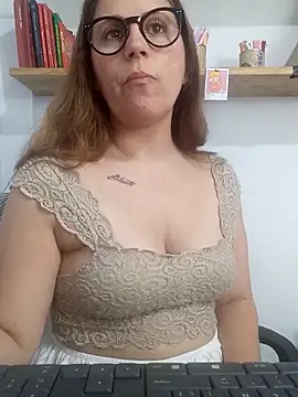 Snapshot of SofiEsteves chatting on 27, 2, 2026 SofiEsteves online show from 27, 2, 2026