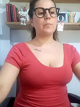 Snapshot of SofiEsteves chatting on 13, 3, 2026 SofiEsteves online show from 13, 3, 2026