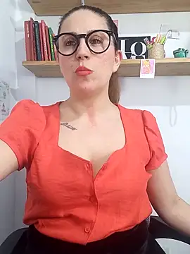 SofiEsteves online show from 2, 5, 2026