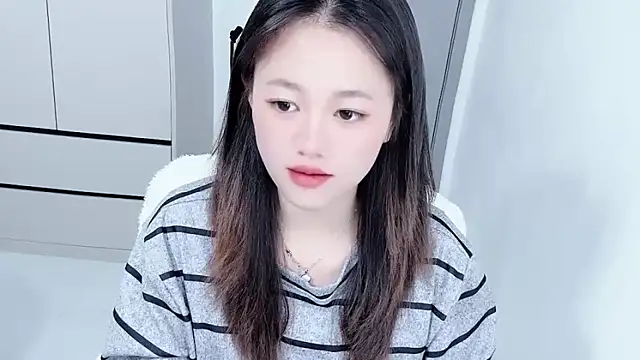 Snapshot of Amireux-8 chatting on 2, 2, 2026 Amireux-8 online show from 2, 2, 2026