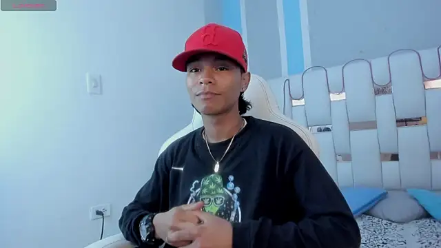 Snapshot of AndyKings_1 chatting on 23, 12, 2025 AndyKings 1 online show from 23, 12, 2025