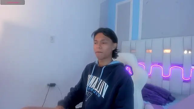 Snapshot of AndyKings_1 chatting on 9, 2, 2026 AndyKings 1 online show from 9, 2, 2026