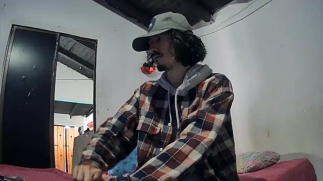 Snapshot of sk8-boy chatting on 5, 8, 2026 sk8-boy online show from 5, 8, 2026