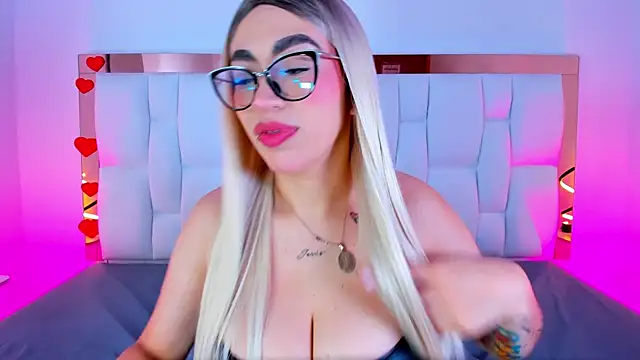 CamilleJuicy  online show from 7, 7, 2026