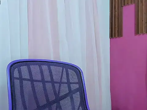 Snapshot of Bianca_slut1 chatting on 22, 12, 2025 Bianca slut1 online show from 22, 12, 2025