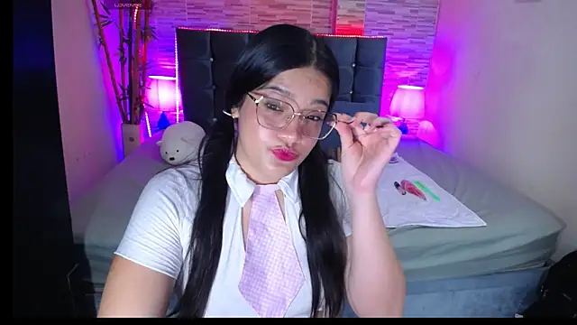 Snapshot of Valeri_hot22 chatting on 13, 5, 2026 Valeri hot22 online show from 13, 5, 2026