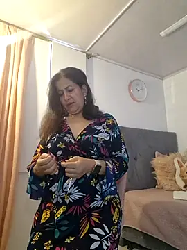 christy ant online show from 8, 7, 2026