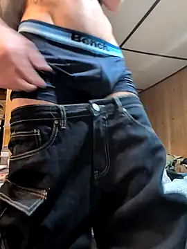 B8RHUNG online show from 3, 2, 2026