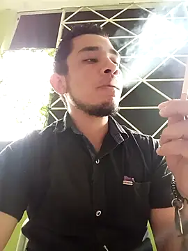 Snapshot of Gloryholeroom chatting on 3, 2, 2026 Gloryholeroom online show from 3, 2, 2026