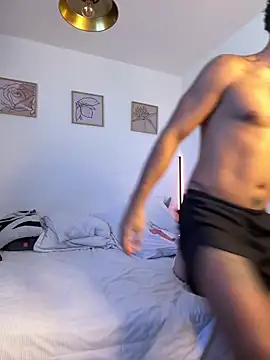 Snapshot of Thelovers666 chatting on 19, 12, 2025 Thelovers666 online show from 19, 12, 2025