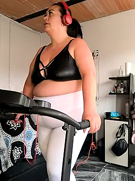 Snapshot of Natymendoza998 chatting on 4, 2, 2026 Natymendoza998 online show from 4, 2, 2026