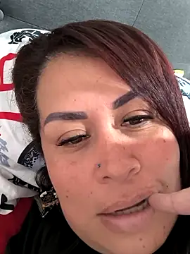 Snapshot of Natymendoza998 chatting on 8, 2, 2026 Natymendoza998 online show from 8, 2, 2026