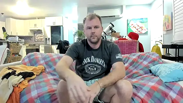 Snapshot of Studmuffin4you chatting on 2, 2, 2026 Studmuffin4you online show from 2, 2, 2026