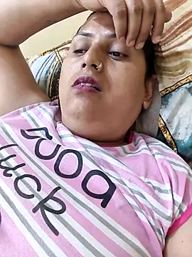 Hotmylips online show from 27, 4, 2026
