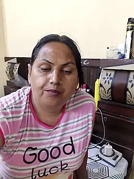 Hotmylips online show from 29, 4, 2026