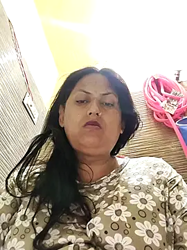 Hotmylips online show from 5, 5, 2026
