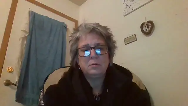 Snapshot of becky1111 chatting on 10, 5, 2026 becky1111 online show from 10, 5, 2026