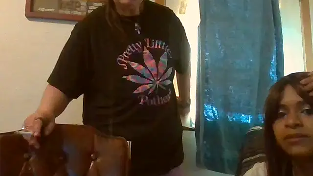 Snapshot of becky1111 chatting on 21, 5, 2026 becky1111 online show from 21, 5, 2026