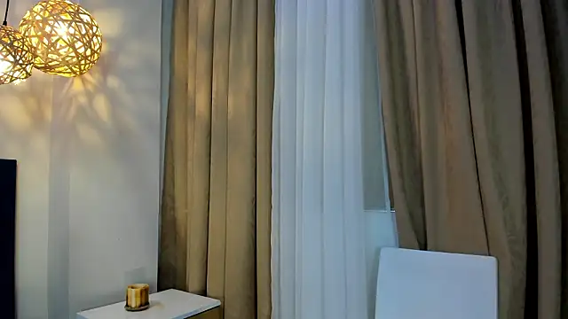 GahiaBelucci online show from 3, 2, 2026