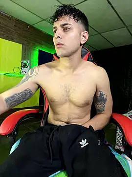 JustynAle2025 online show from 10, 1, 2026