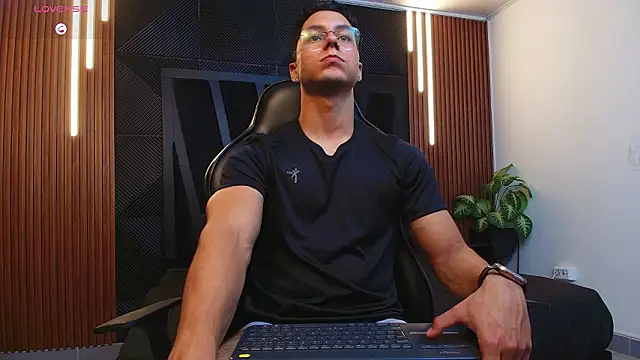 Snapshot of Noah_Clarkk chatting on 10, 2, 2026 Noah Clarkk online show from 10, 2, 2026