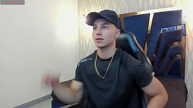 Noah Clarkk online show from 4, 5, 2026