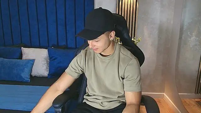 Noah Clarkk online show from 23, 6, 2026