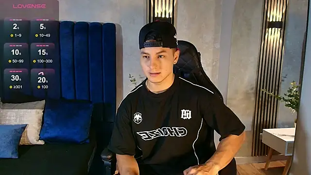 Noah Clarkk online show from 30, 7, 2026