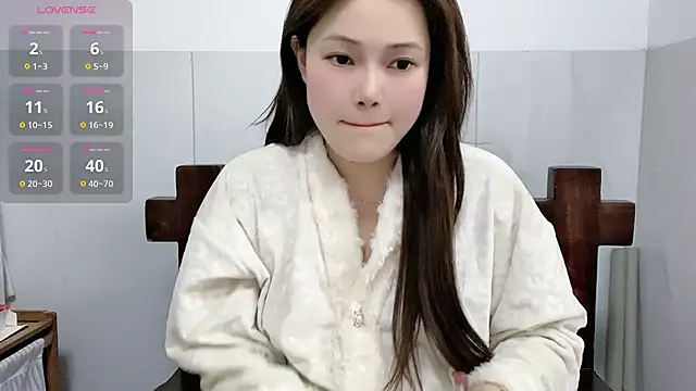 Snapshot of Mona-u chatting on 10, 2, 2026 Mona-u online show from 10, 2, 2026