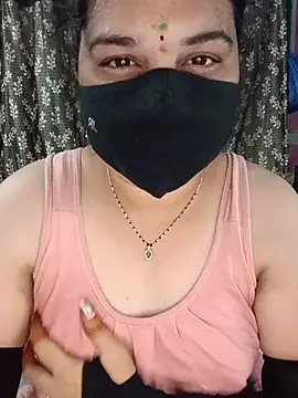 maduri   online show from 5, 7, 2026