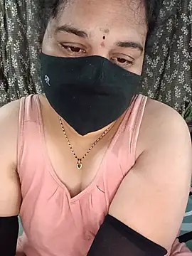 maduri   online show from 5, 7, 2026