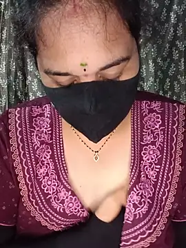 maduri   online show from 10, 7, 2026
