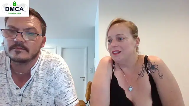 Miss-Chupagirly online show from 3, 5, 2026