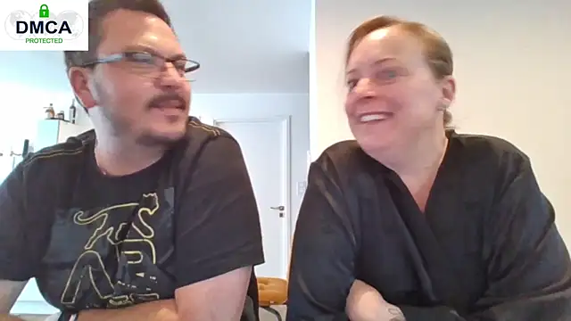 Miss-Chupagirly online show from 4, 5, 2026