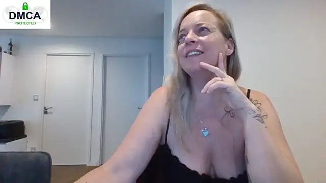 Miss-Chupagirly online show from 16, 7, 2026