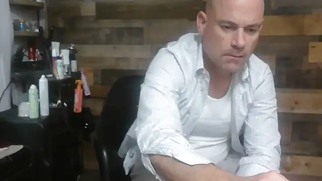 MISTERANDDEMI online show from 5, 3, 2026