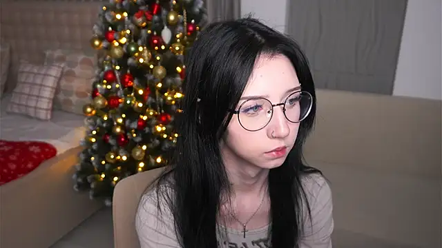 DeliaLoma online show from 10, 1, 2026