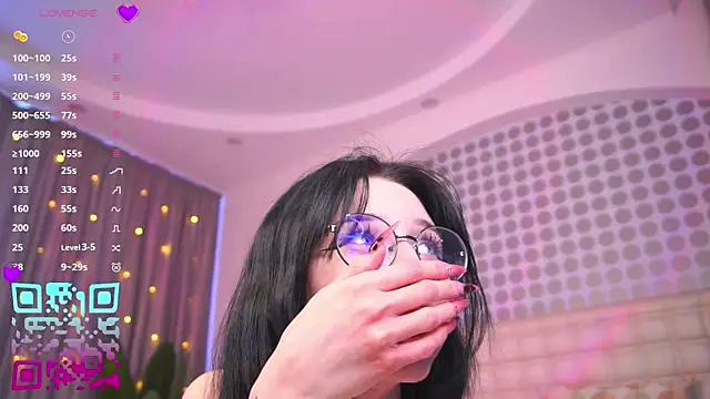 DeliaLoma online show from 8, 2, 2026