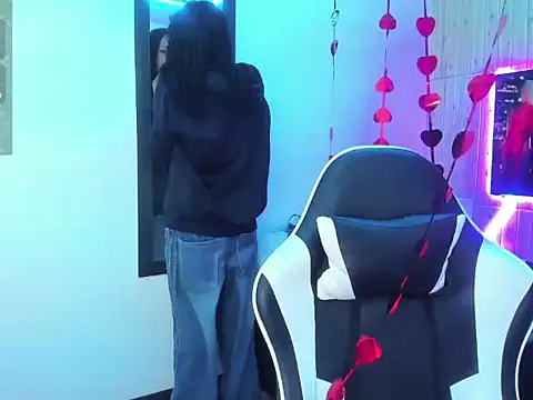 dolly boob online show from 19, 2, 2026