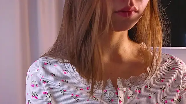 Snapshot of marywilly chatting on 1, 2, 2026 marywilly online show from 1, 2, 2026