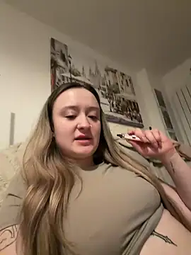 LilyLuck  online show from 7, 2, 2026