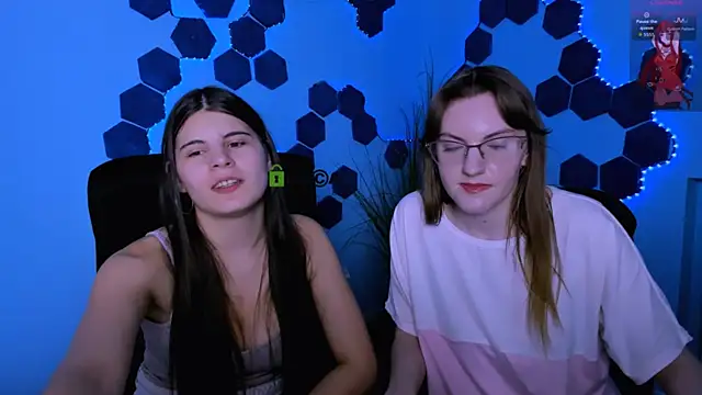 lizzie boom  online show from 25, 2, 2026