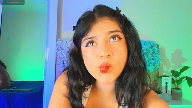 hannaa cute online show from 6, 5, 2026